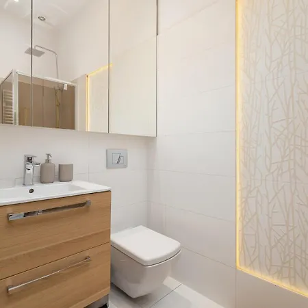 Apartman Noelia - 3br & Balcony - Old Town Krakkó