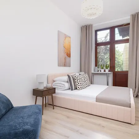 Noelia - 3br & Balcony - Old Town Apartman