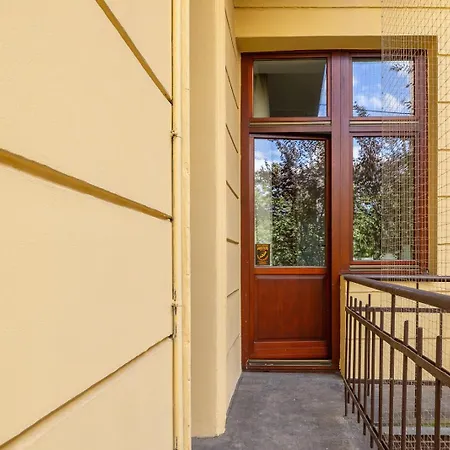 Noelia - 3br & Balcony - Old Town *