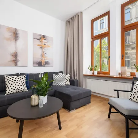 Apartman Noelia - 3br & Balcony - Old Town *